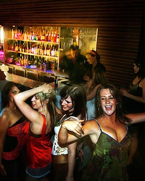 Pontoon Bar Nightclub Darling Harbour Sydney Bars And Nightclubs Directory Guide Nightlife Night Clubs Bardirectory Com Bars Com Au Nightclubs Com Au Top100bars Com Top100nightclubs Com Top 100 Bars Top 100 Nightclubs Bar Directory